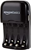 AmazonBasics - Carica batterie con porta USB per batterie Ni-MH AA e AAA